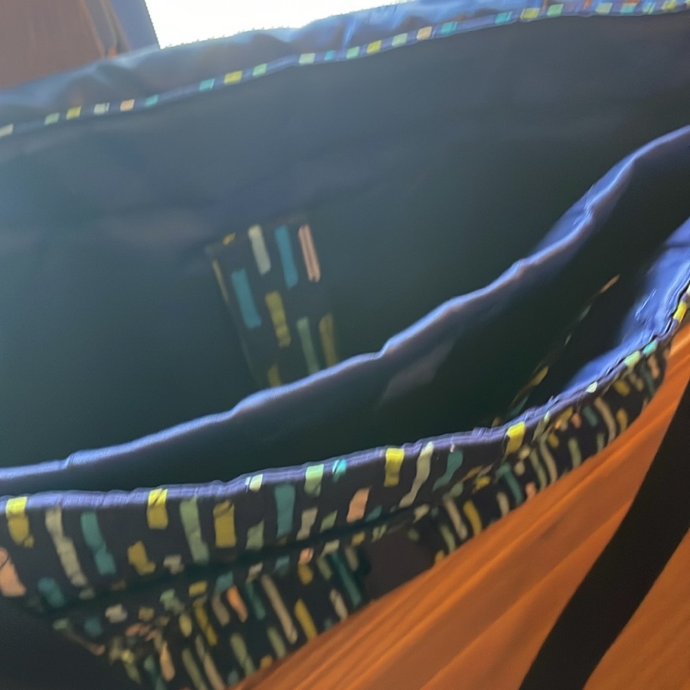 Vera Bradley Messenger/Laptop Bag - Picture 4 of 4